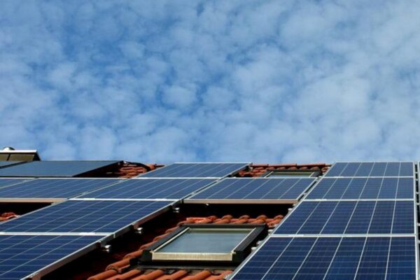 Energieverbrauch senken und Abhängigkeit von fossilen Energieträgern beenden