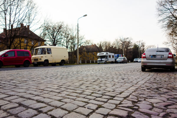 Mehr Lärmschutz und Verkehrssicherheit an der Stauffenbergallee